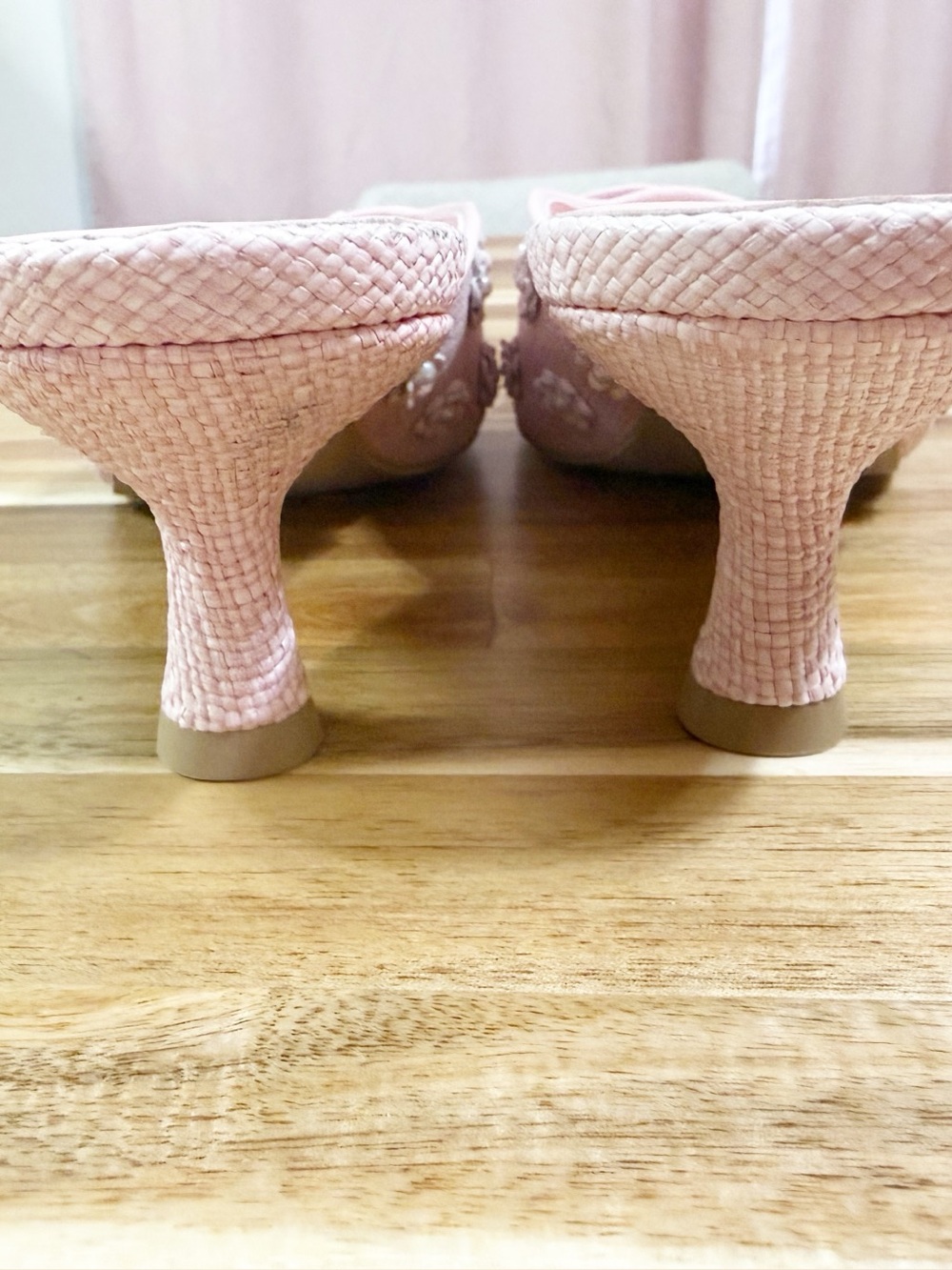 Dolce Vita x Byrdie Golf Camilo Pink Slide On Flower Applique Mules Size 8.5W - Picture 11 of 15
